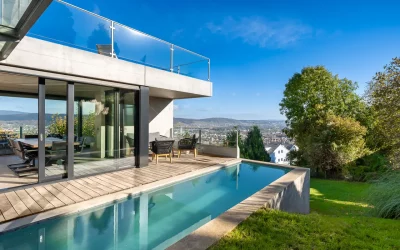 Villa With Infinity-Pool